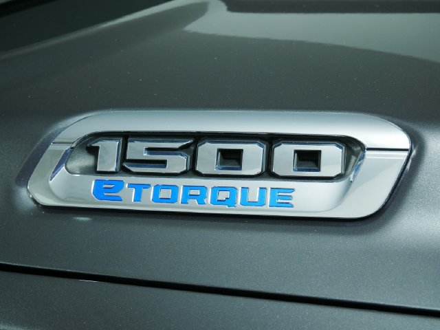 Used 2024 RAM 1500 Big Horn AWD/4WD image 9