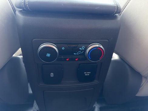 Used 2023 Ford Explorer Platinum w/ Technology Package image 11