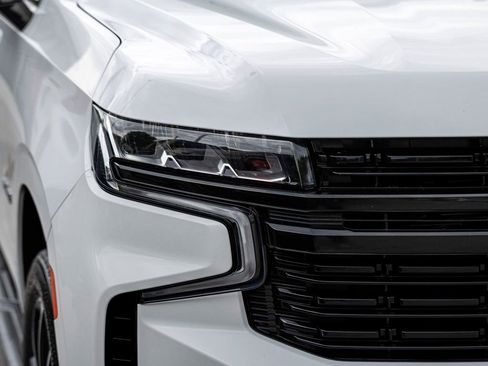 Used 2024 Chevrolet Tahoe RST w/ Luxury Package AWD/4WD image 35