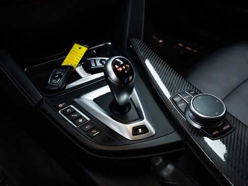 Used 2020 BMW M4 Coupe image 16