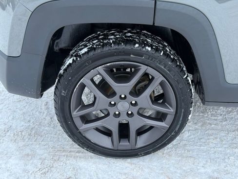 Used 2021 Jeep Renegade Latitude image 10