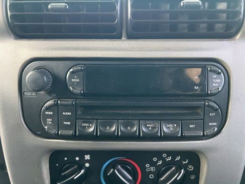 Used 2006 Jeep Wrangler X w/ Jeep 65th Anniversary Edition image 14