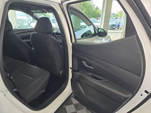 Used 2025 Hyundai Santa Cruz SE AWD/4WD image 37