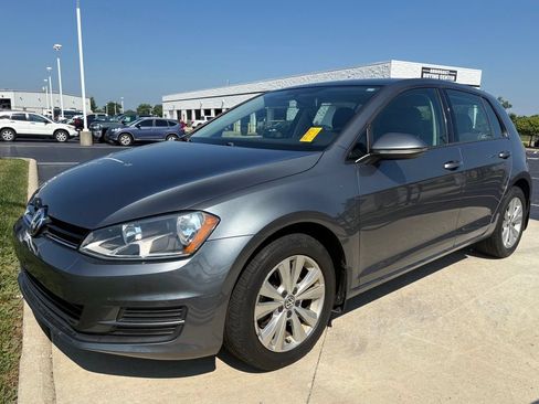 Used 2015 Volkswagen Golf TDI S FWD image 3