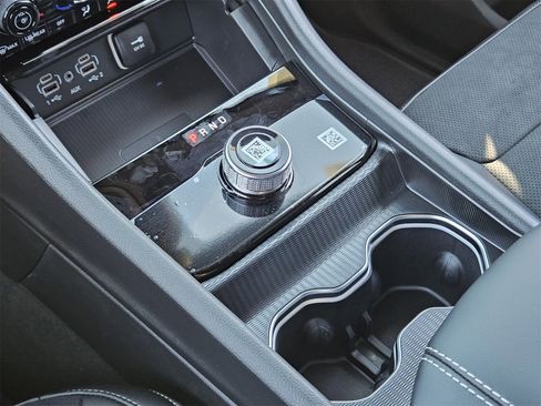 New 2025 Jeep Grand Cherokee Altitude image 20