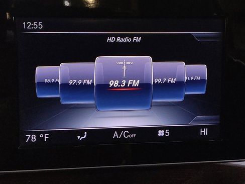 Used 2017 Mercedes-Benz C 300 4MATIC Sedan image 25