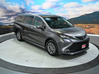 Used 2022 Toyota Sienna XLE 360° Tour