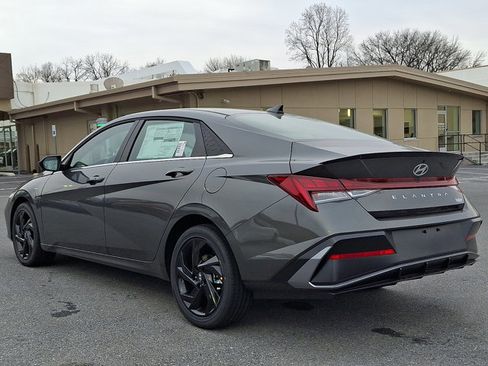 New 2026 Hyundai Elantra SEL Sport Premium image 6