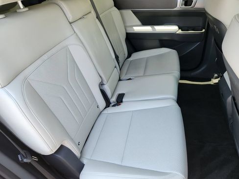 Used 2024 Hyundai Santa Fe SEL AWD/4WD image 19