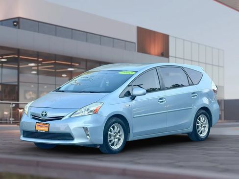Used 2012 Toyota Prius V Two FWD image 4
