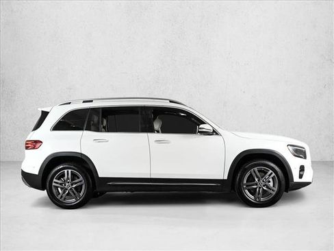 Certified 2024 Mercedes-Benz GLB 250 4MATIC image 4