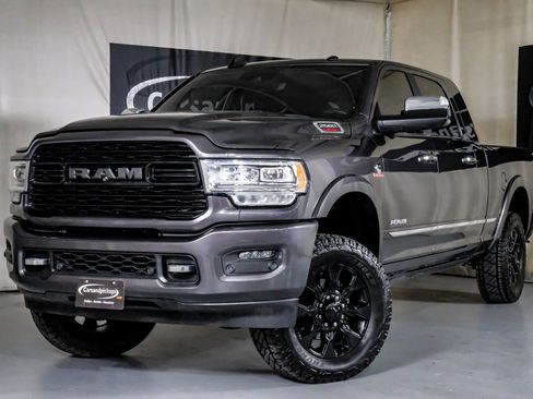 Used 2020 RAM 2500 Limited image 4
