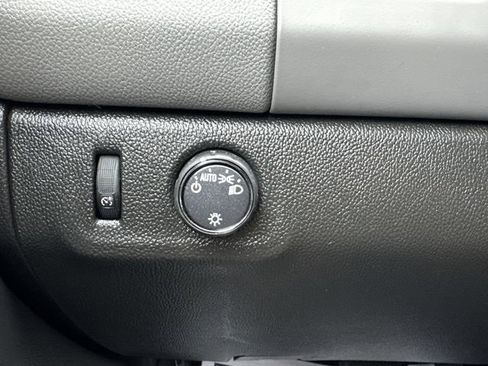 Used 2022 Chevrolet Colorado W/T w/ WT Convenience Package image 17