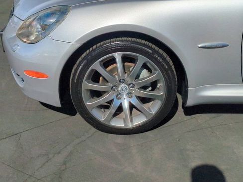 Used 2009 Lexus SC 430 Convertible image 9