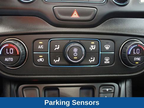 Used 2020 GMC Terrain Denali w/ Denali Premium Package image 9