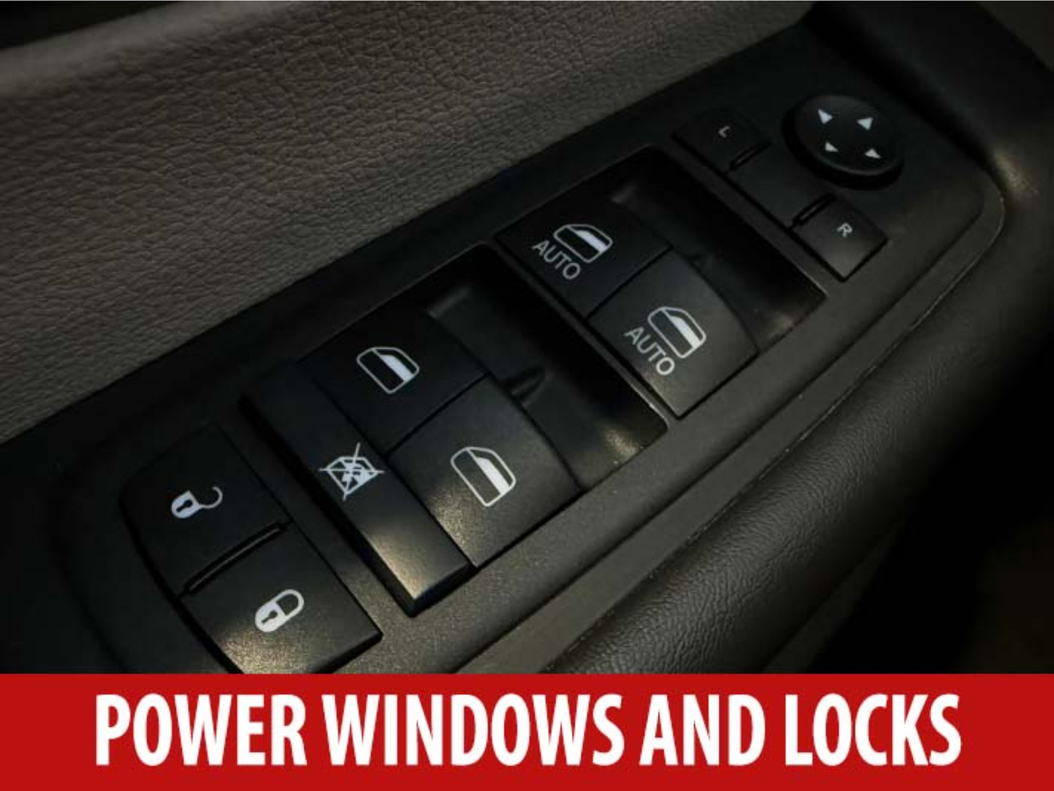 Used 2024 Chrysler Pacifica Touring-L FWD image 8