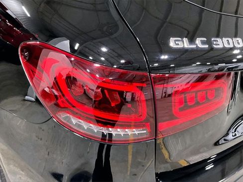 Used 2022 Mercedes-Benz GLC 300 4MATIC image 30