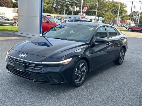 Used 2025 Hyundai Elantra Sport w/ Cargo Package image 7