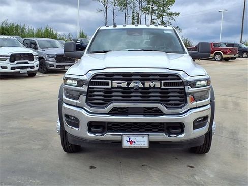 New 2026 RAM 5500 Tradesman w/ Chrome Appearance Group image 4