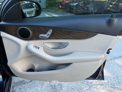 Used 2018 Mercedes-Benz C 300 Sedan image 18