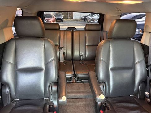 Used 2011 GMC Yukon Denali AWD/4WD image 29