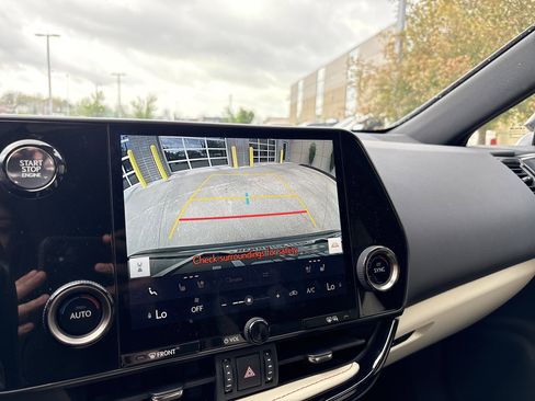 Used 2024 Lexus NX 250 FWD w/ Towing Package (2000 Lbs) image 25