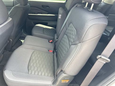 New 2026 Nissan Pathfinder SV w/ SV Premium Package FWD image 21