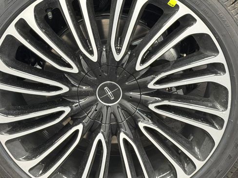 New 2026 Lincoln Aviator Black Label image 5