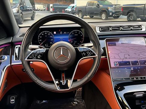 Used 2023 Mercedes-Benz S 580 4MATIC Sedan image 5