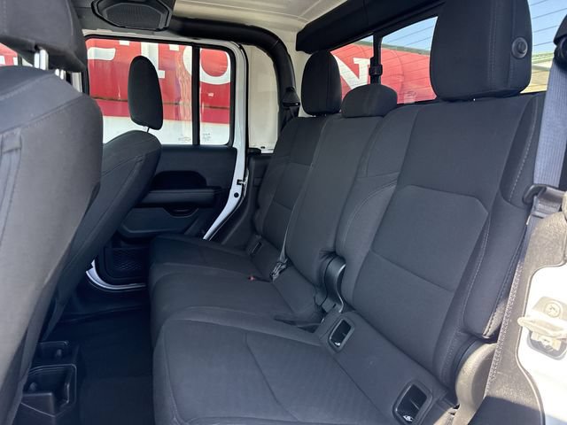 Used 2023 Jeep Gladiator Overland AWD/4WD image 21