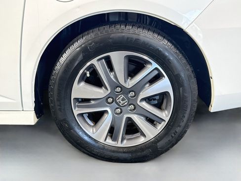 Used 2017 Honda Odyssey Touring image 37