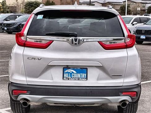 Used 2019 Honda CR-V Touring image 5