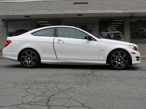 Used 2015 Mercedes-Benz C 250 Coupe w/ Sport Package image 25