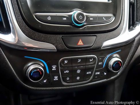 Used 2019 Chevrolet Equinox LT FWD image 22