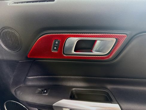 Used 2018 Ford Mustang Premium image 29