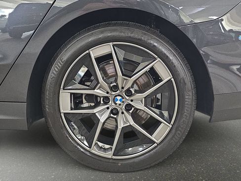 Used 2026 BMW 530i RWD image 32