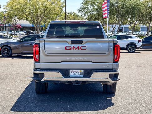 Used 2025 GMC Sierra 1500 SLT AWD/4WD image 3