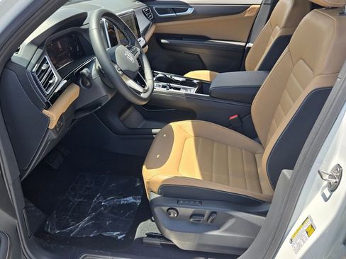 New 2026 Volkswagen Atlas Cross Sport SEL AWD/4WD image 5