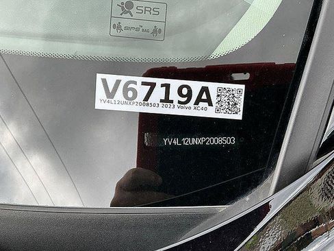 Certified 2023 Volvo XC40 B5 Plus w/ Protection Package Premier AWD/4WD image 30