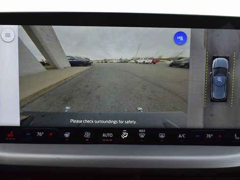 Used 2024 Ford Escape Platinum image 28