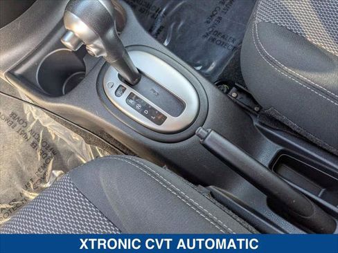 Used 2016 Nissan Versa SV FWD image 17
