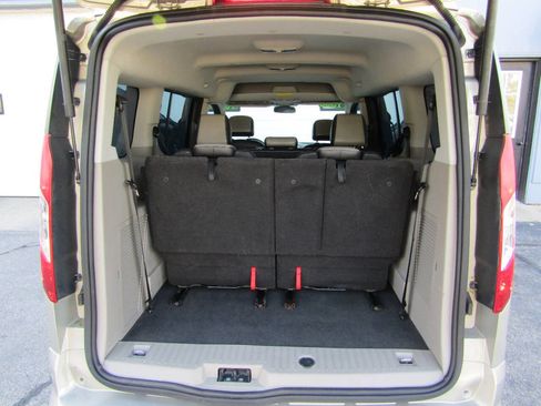 Used 2016 Ford Transit Connect XLT image 15