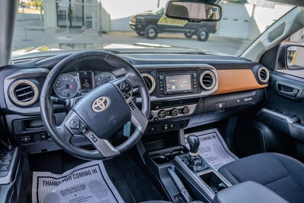 Used 2019 Toyota Tacoma SR5 AWD/4WD image 19