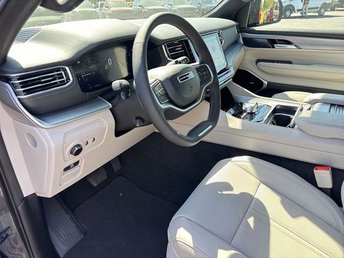 New 2026 Jeep Grand Wagoneer Limited AWD/4WD image 15