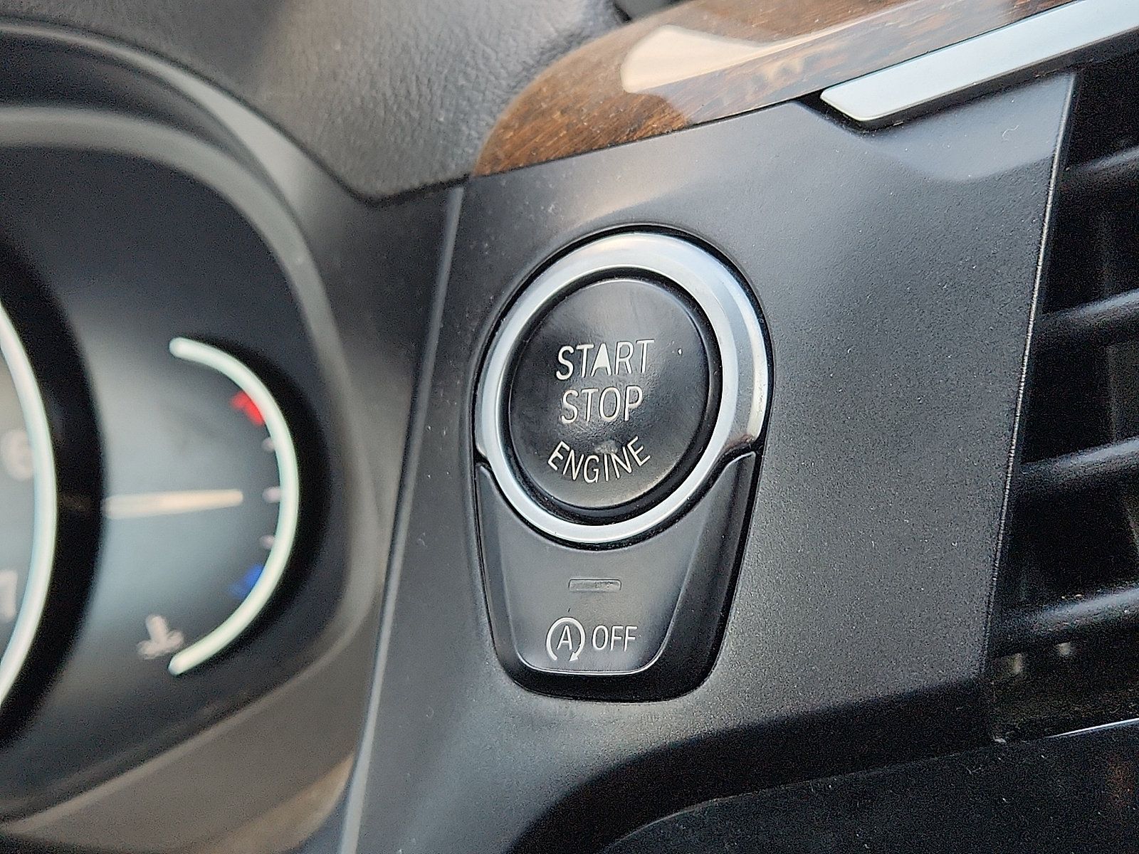 Used 2019 BMW X3 sDrive30i RWD image 16