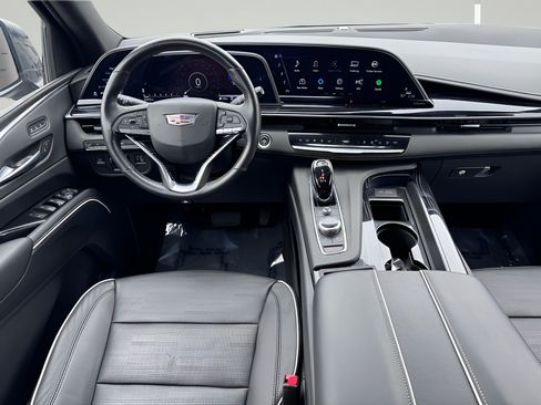 Used 2023 Cadillac Escalade Sport AWD/4WD image 5