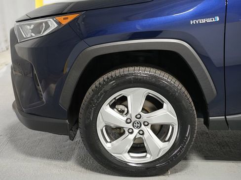 Certified 2020 Toyota RAV4 Limited image 5