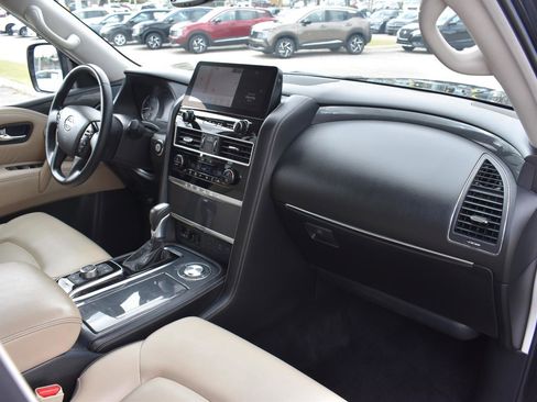 Used 2024 Nissan Armada SV image 74
