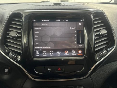 Used 2019 Jeep Cherokee Limited AWD/4WD image 41