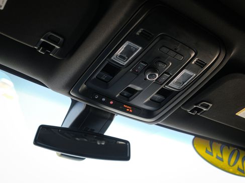 Used 2022 Chevrolet Tahoe RST w/ Luxury Package image 26